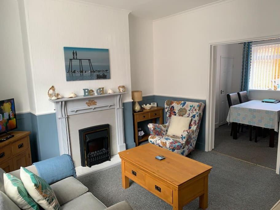 A Bolt Hole By The Beach On The Northumberland Coast Woodhorn 외부 사진